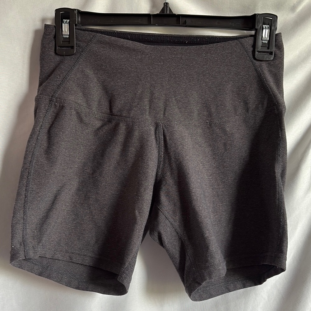 Tuff Athletics Gray Athletic Shorts Moisture-Wicking Mid-Thigh XS227